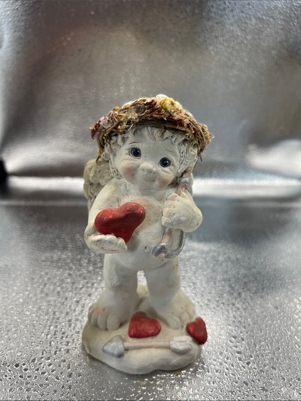 VTG 1991 Dreamsicles “Cupids Arrow” Ceramic Cherub Figurine with Red Hearts